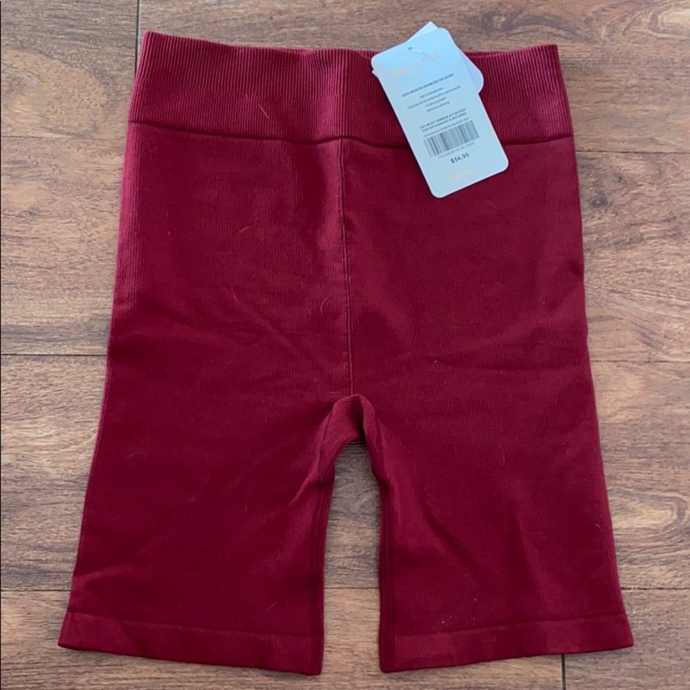 Fabletics High-Waisted Seamless Rib Short